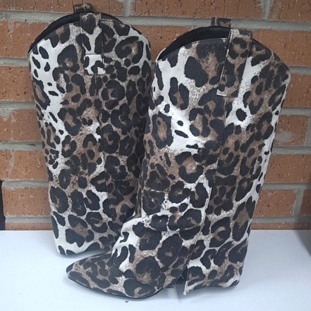 Size 9 leopard Print Wedge Boots.